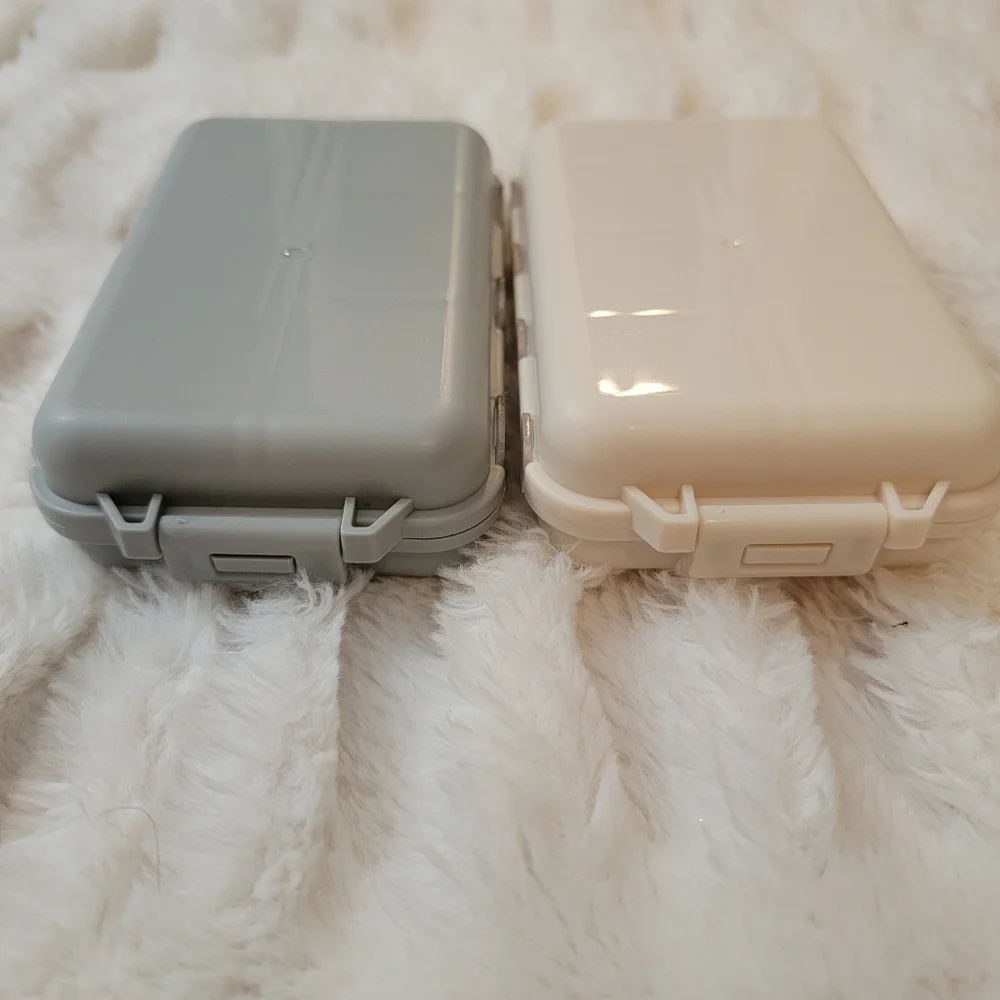 Weekly Pill Organizer with Grey and Cream Compartments NWOT